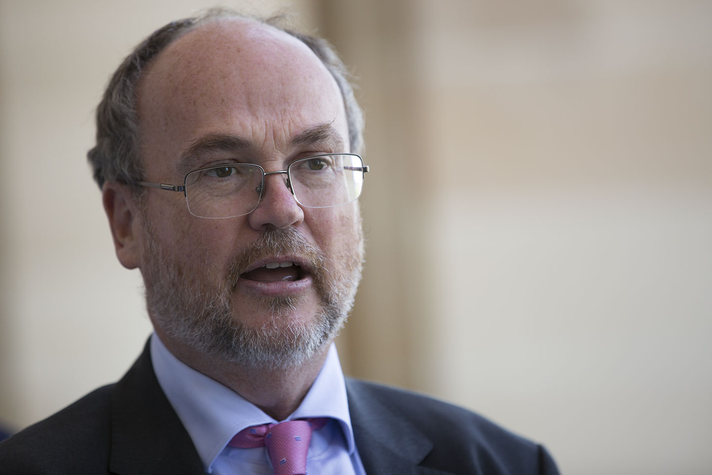 Government starts subbies pay review