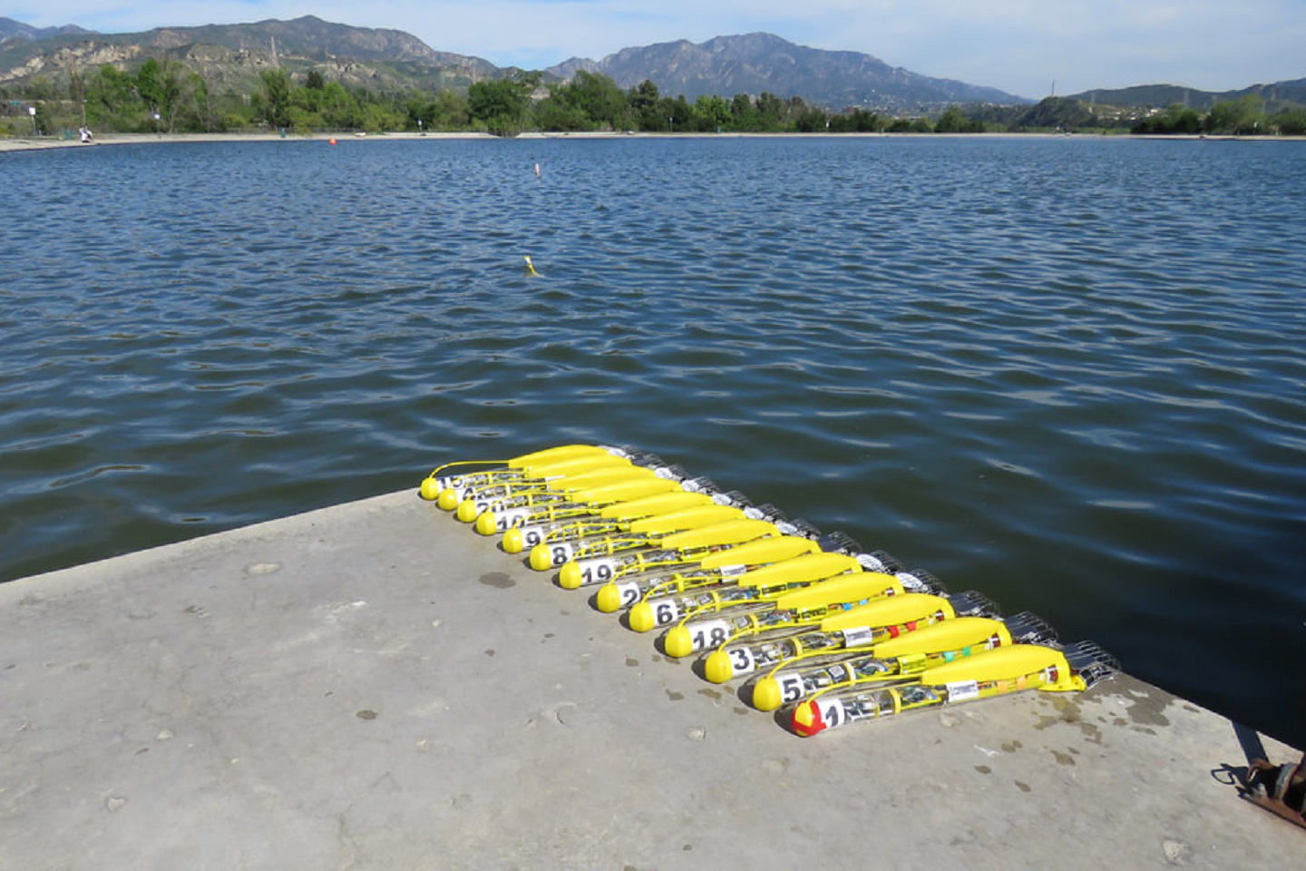 Aquabotix launches sci-fi underwater drone “swarms”