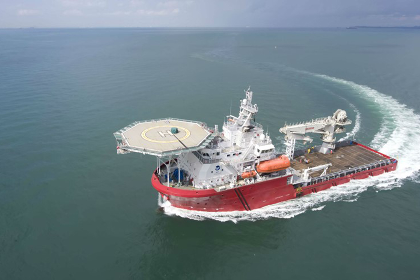 MMA signs three-year contract