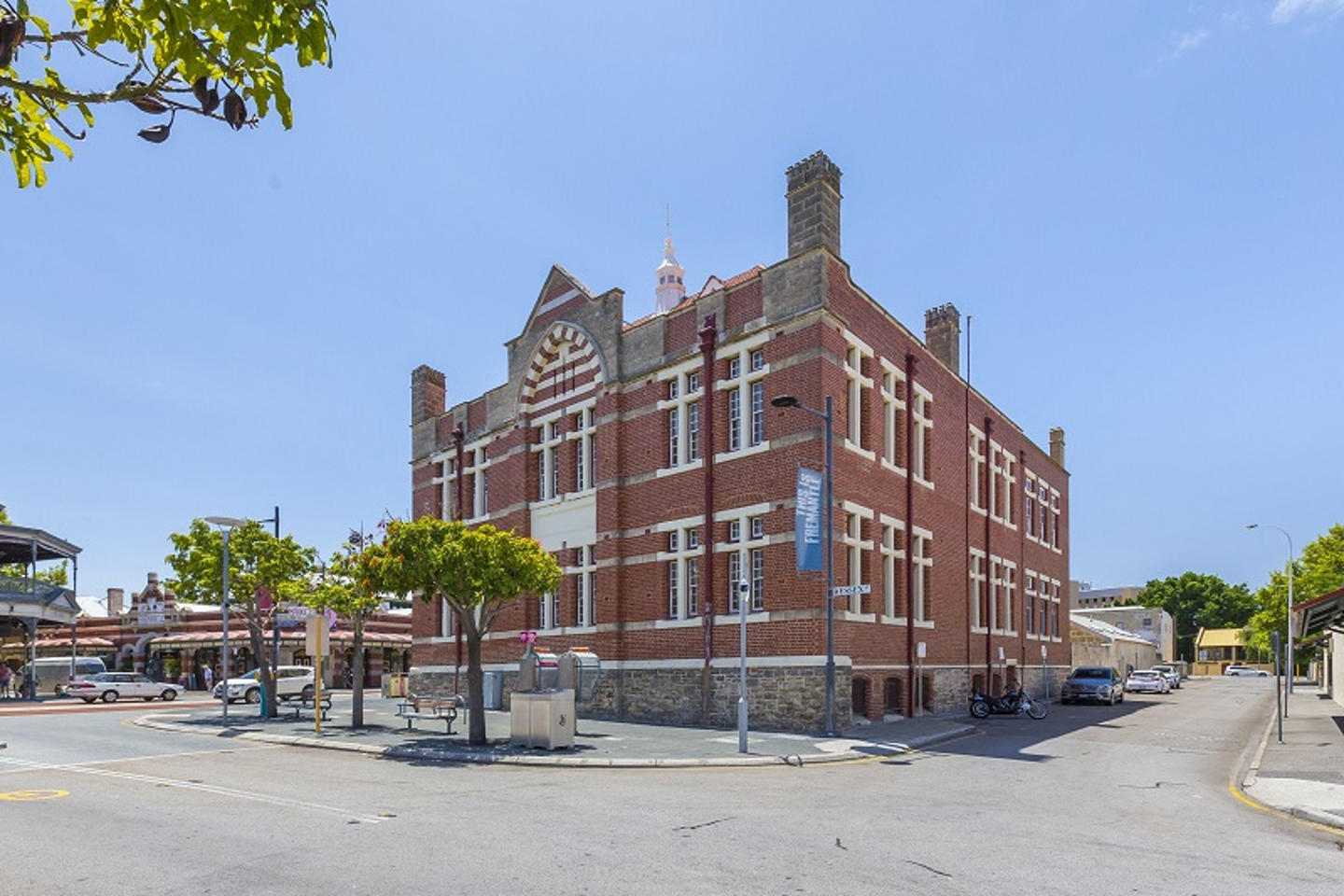 Government seeks developers for Freo, Scarbs landmarks