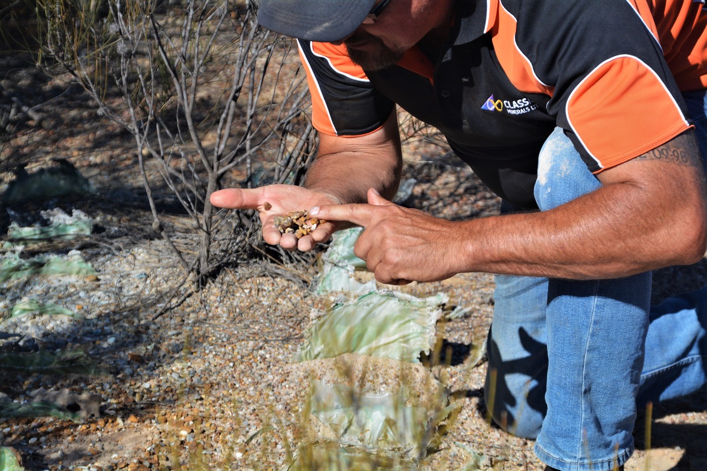 High-grade gold anomaly expands Classic’s Kat Gap