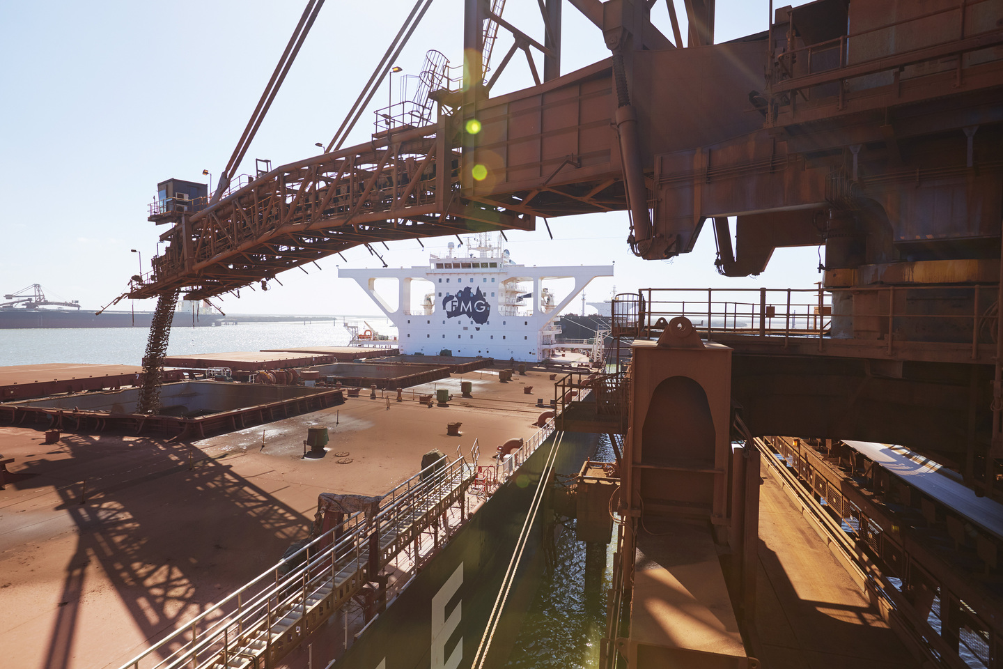 Deal targets 700mtpa for Port Hedland