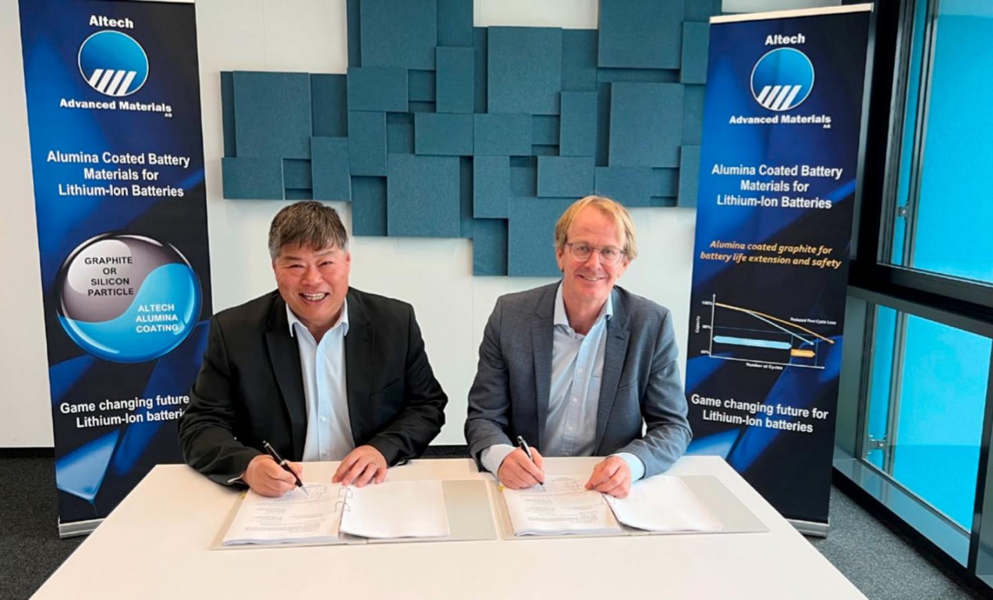 Altech inks final construction deal for battery plant