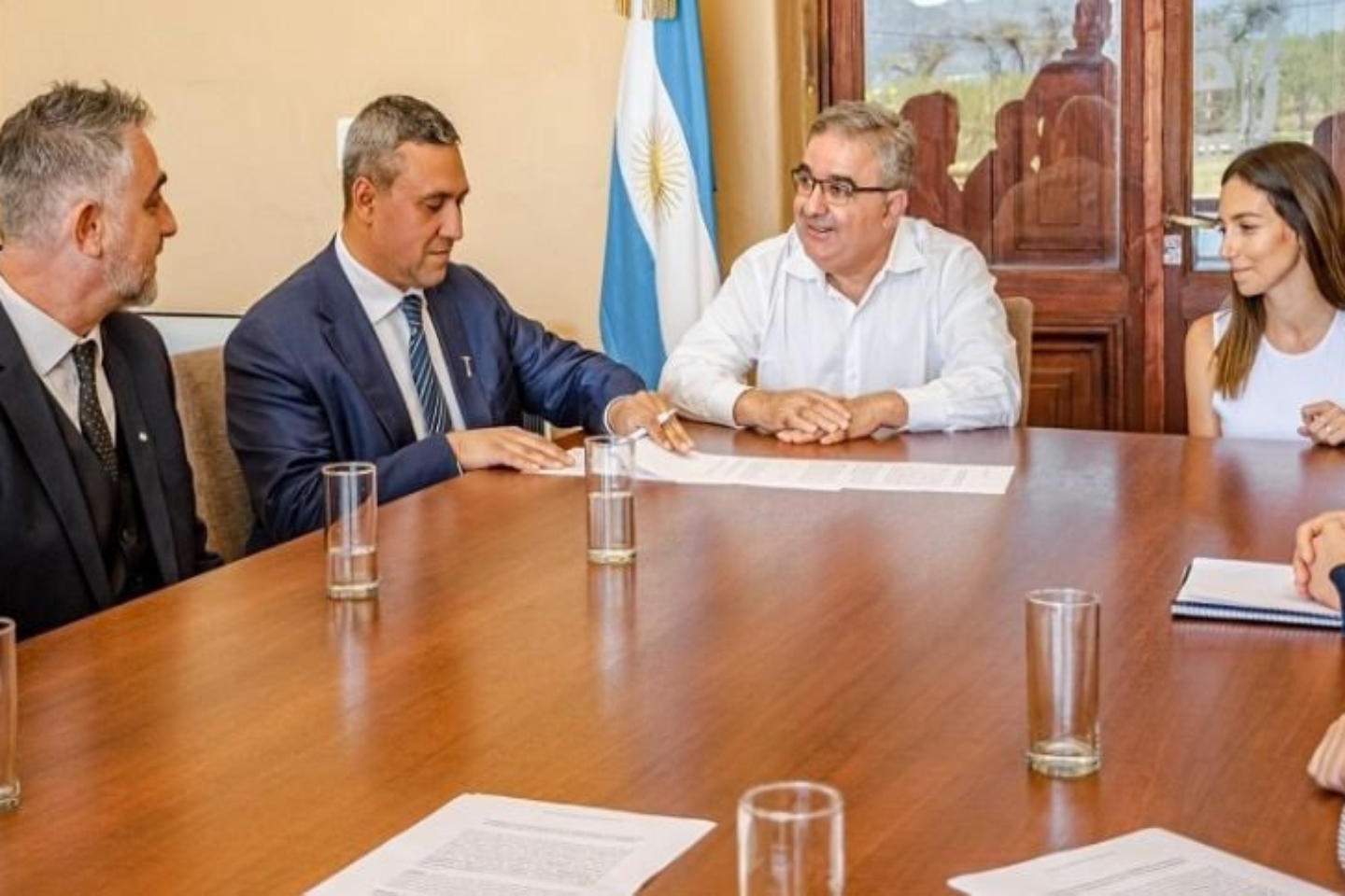 Galan signs crucial deal to sell Argentine lithium chloride