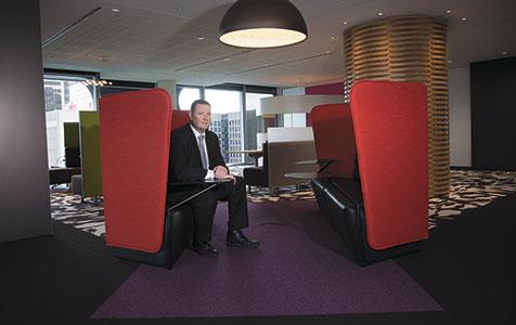 Exploring limits of collaborative workspaces