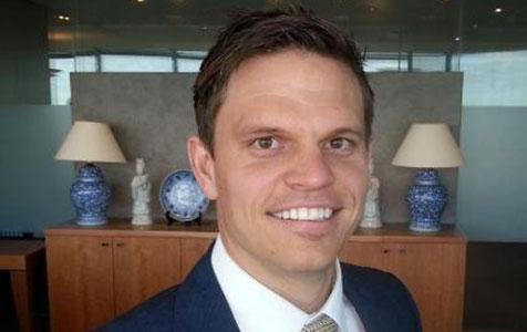 Schammer, Hasleby pitch online footy venture