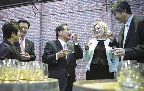 ‘Sisters’ drink to city link