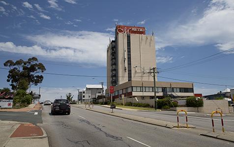 Cooper & Oxley wins Metro Hotel contract