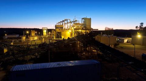 Gold projects get cash boost