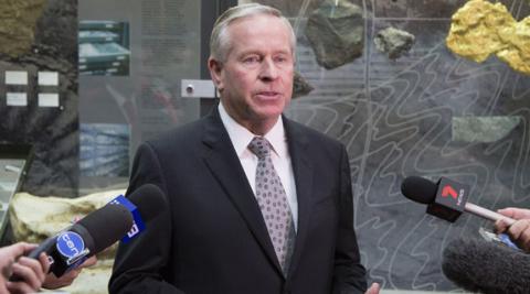 Barnett handballs local govt reform to councils