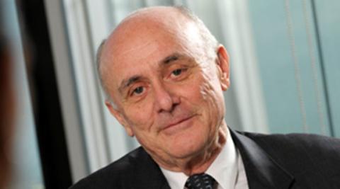 Fels heads panel for 7-Eleven probe