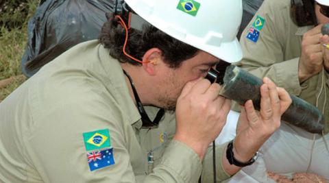 Minemakers to raise $28m