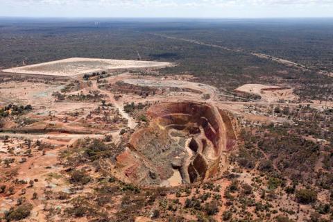 Problems worsen at Excelsior project