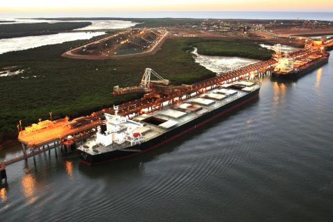 FMG awards towage contract