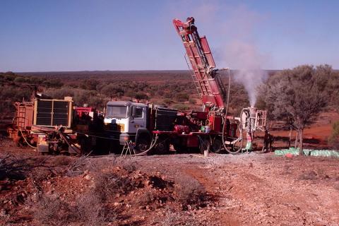 Saturn begins trading