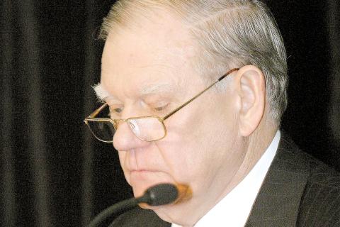 Vale Warwick Kent, gentleman banker