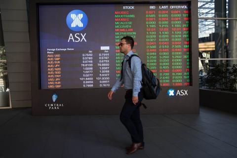 Aust shares lower over Syria worries