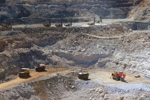 MinRes to sell minority Wodgina lithium stake