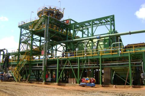 Beadell in board, contract changes