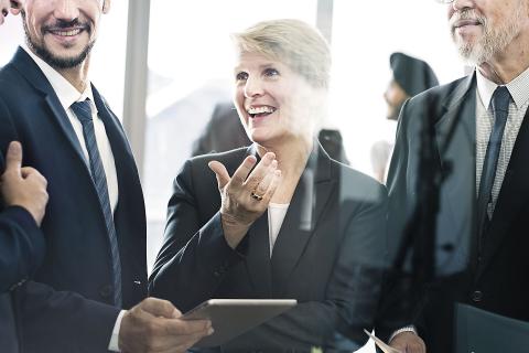 SHR to merge with Livingstones