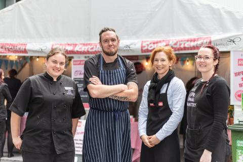 Restaurants pitch in to help homeless