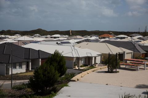 Perth house prices drop again