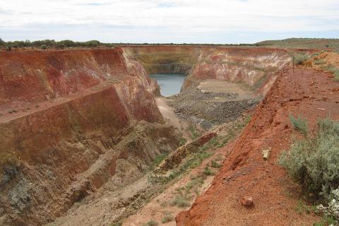 Sproule calls for Kin board spill