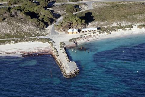 Three hurt in WA island jetty collapse