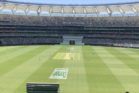 India slip to 2-15, chasing 287 in Perth