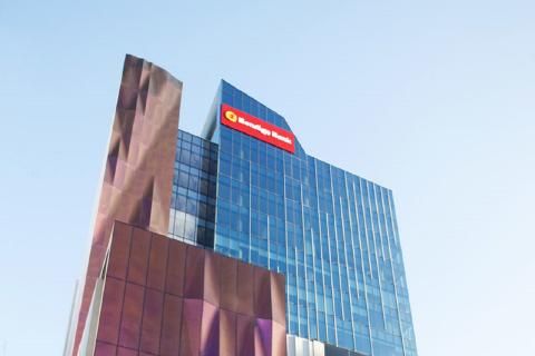 Bendigo profit dips but banks on royal commission lift