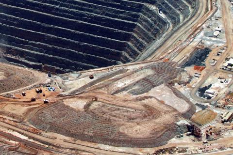 St Barbara shares plunge 30% on mine troubles