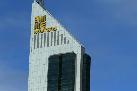 South32 coking coal output falls 37%