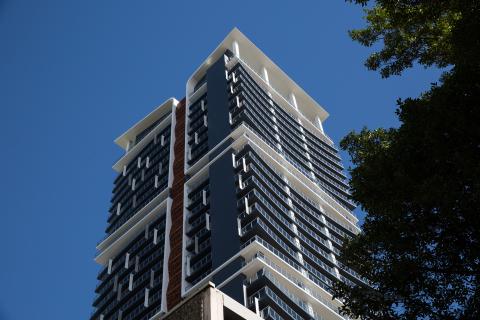 Government digs in on foreign buyer tax