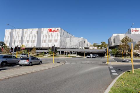 Checkout squeeze on centre landlords