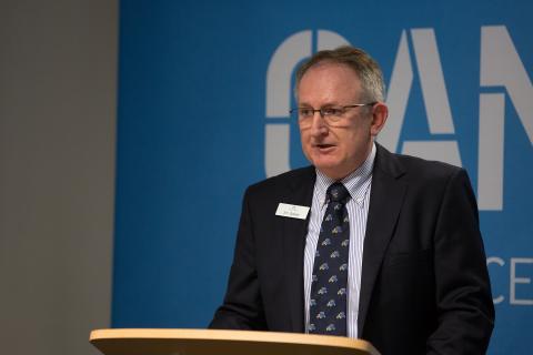 Horne, Walker depart Macmahon