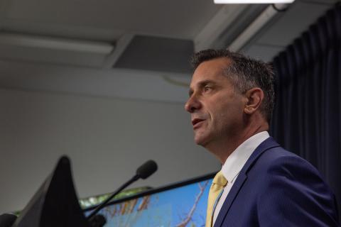 International visitors decline despite record tourist numbers