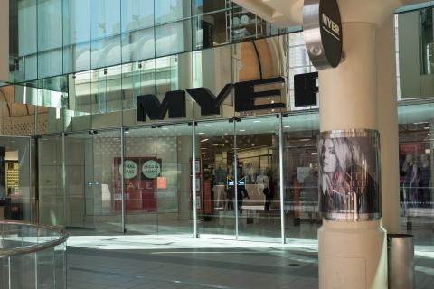 Tax, rate cuts lift retail confidence