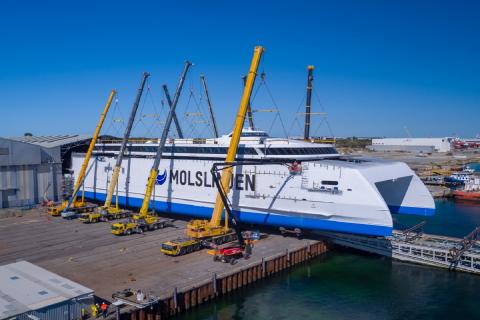 Austal signs $136m contract