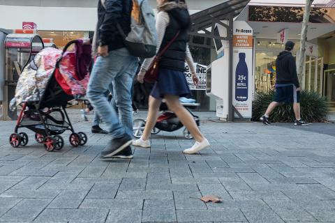 WA unemployment edges lower