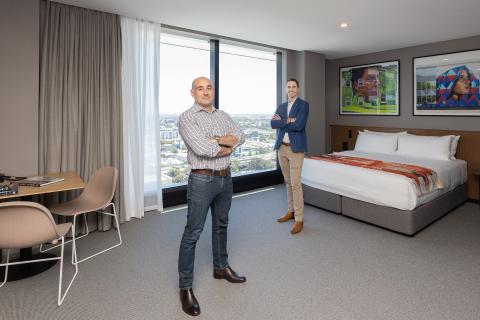 Adnate picture perfect in hotels mix