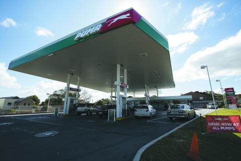 Chevron makes Australian service station comeback