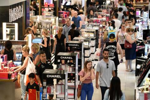 Oct retail flatlines despite RBA rate cut