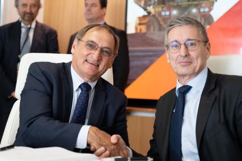 Autonomous truck deal for Roy Hill