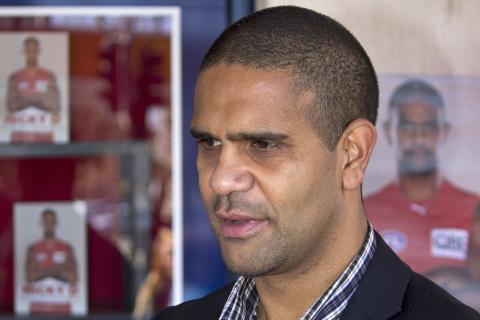 Curtin awards indigenous contract