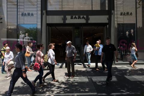 GDP surprises with 0.5% December growth