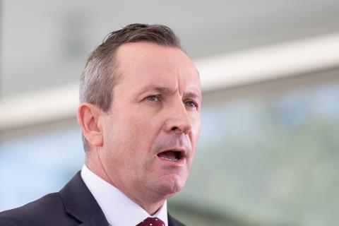 COVID-19 daily wrap: Premier announces hard border closure