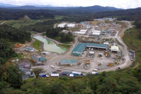 Newcrest raises $1bn