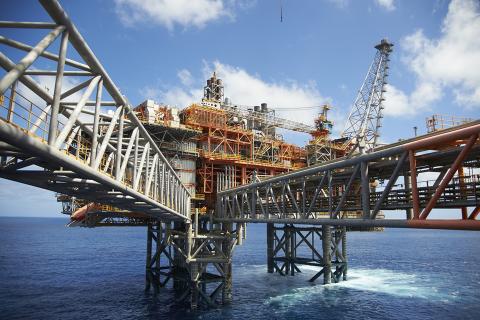 Oil slump hits Woodside $US4.4bn