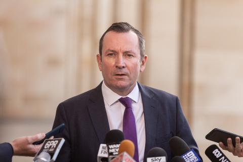 Palmer lawsuit 'won't silence' WA premier