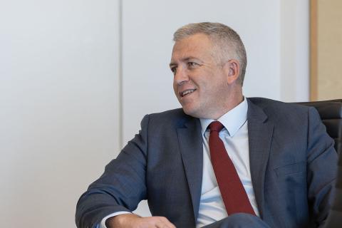 Pandemic pain divides fund  managers